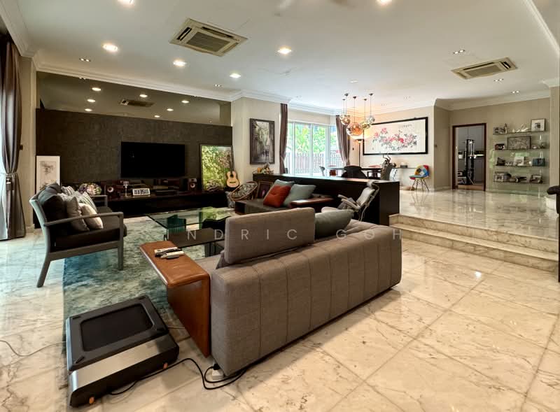 Freehold Renovated Spacious Semi-D Near MRT!, Kismis Avenue, 5 Bedrooms, 4,000 sqft, Semi-Detached House For Sale, by Sindric Goh, 500199536 - Living Room - PropertyGuru.com.sg
