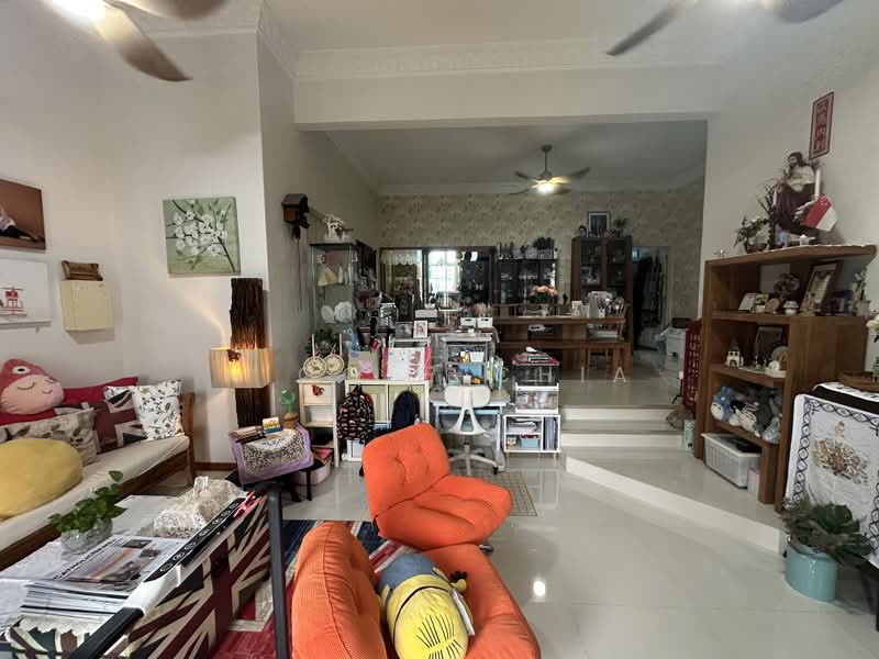 The Windsor, 5A Ontario Avenue, 3 Bedrooms, 1,582 sqft, Condominium For Sale, by Nicole Chia, 500199547 - Living Room - PropertyGuru.com.sg
