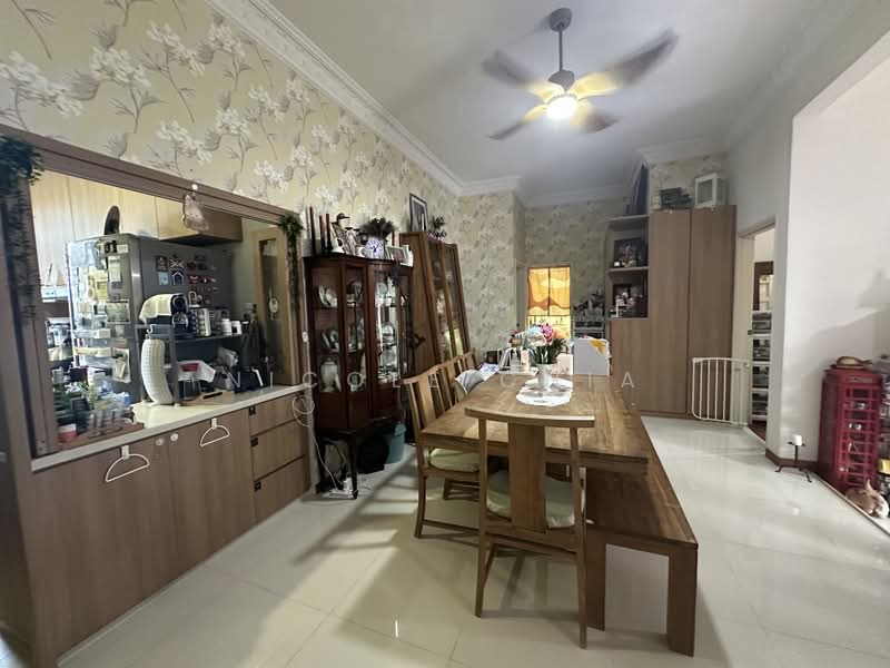 The Windsor, 5A Ontario Avenue, 3 Bedrooms, 1,582 sqft, Condominium For Sale, by Nicole Chia, 500199547 - Dining Room - PropertyGuru.com.sg