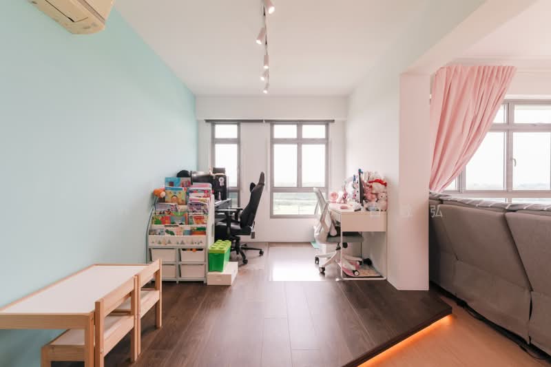 683A Edgedale Plains, 683A Edgedale Plains, 3 Bedrooms, 1,001 sqft, HDB Flat For Sale, by Dwayne Peh 白敬弘, 500199554 - Study - PropertyGuru.com.sg