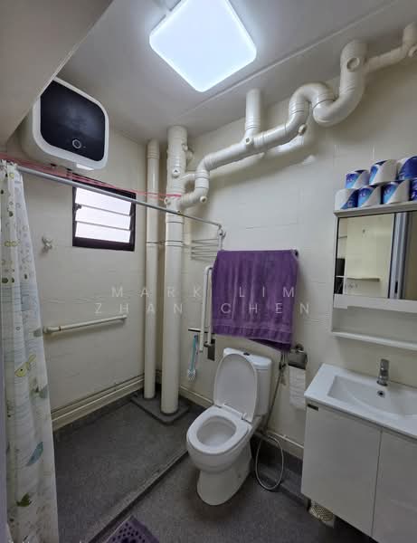 186A Rivervale Drive, 186A Rivervale Drive, 3 Bedrooms, 1,184 sqft, HDB Flat For Sale, by Mark Lim Zhan Chen, 500199573 - Bathroom - PropertyGuru.com.sg