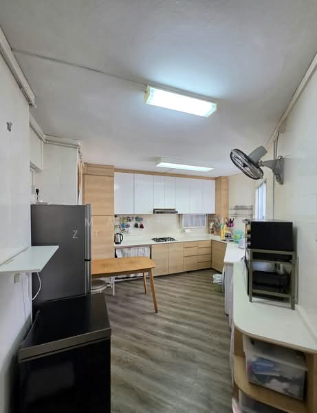186A Rivervale Drive, 186A Rivervale Drive, 3 Bedrooms, 1,184 sqft, HDB Flat For Sale, by Mark Lim Zhan Chen, 500199573 - Kitchen - PropertyGuru.com.sg