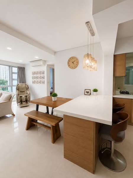 416 Clementi Avenue 1, 416 Clementi Avenue 1, 3 Bedrooms, 1,260 sqft, HDB Flat For Sale, by Yap Shu Hua, 500199594 - Living Room - PropertyGuru.com.sg