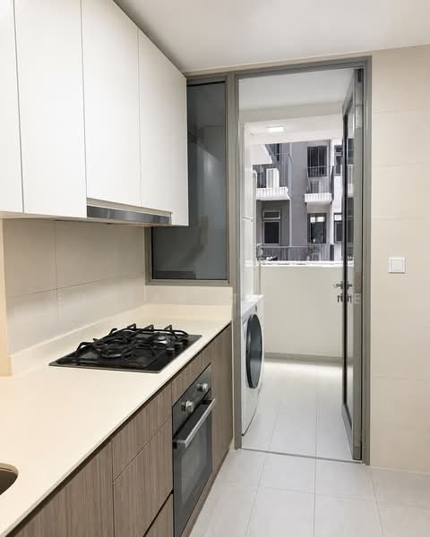 Sol Acres, 8 Choa Chu Kang Grove, 3 Bedrooms, 1,066 sqft, Executive Condominium For Sale, by Elizabeth Lee, 500199598 - Kitchen - PropertyGuru.com.sg