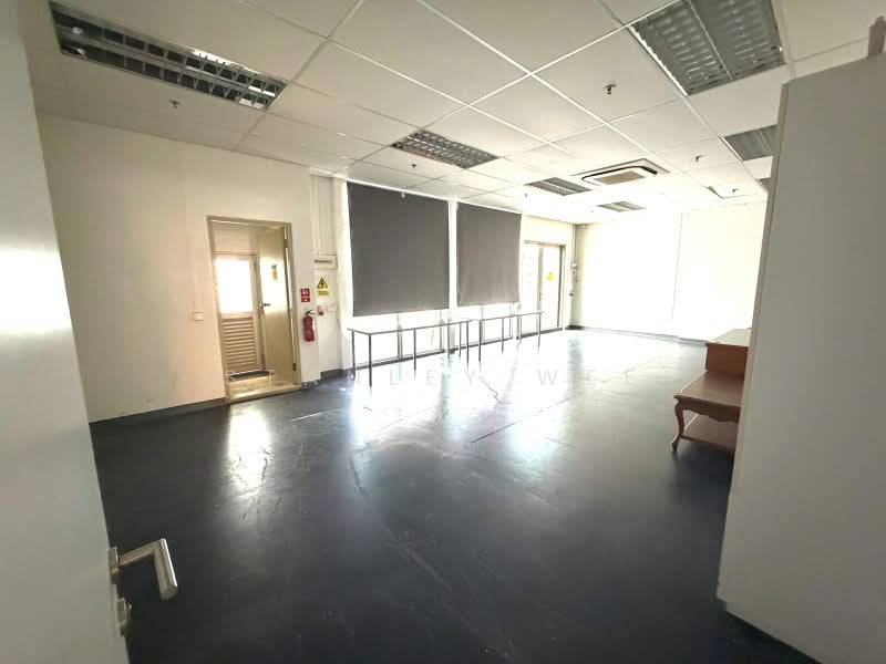 Unity Centre, 51 Bukit Batok Crescent, 1,862 sqft, Light Industrial (B1) For Rent, by Stanley Wee, 500199599 - Interior - CommercialGuru.com.sg