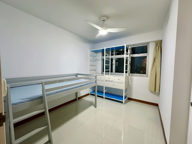 292A Bukit Batok East Avenue 6, 292A Bukit Batok East Avenue 6, 2 Bedrooms, 732 sqft, HDB Flat For Sale, by Joyce Hoo, 500199600 - Bedroom - PropertyGuru.com.sg
