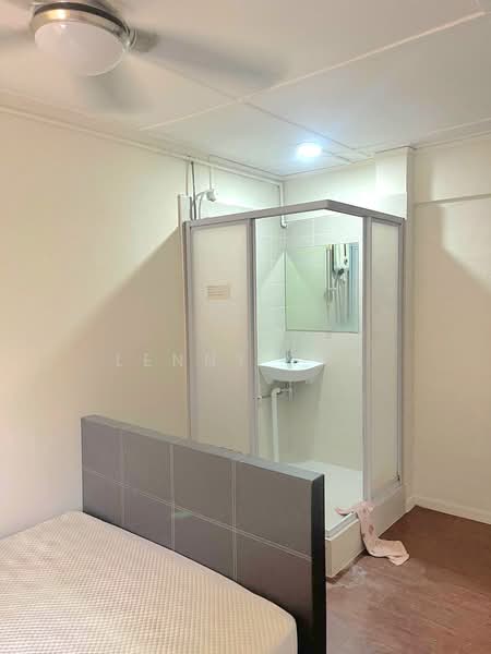 Cozy Bedroom With Ensuite Toilet ! Walk To Aljunied MRT !, , Room Rental, 120 sqft, HDB Flat For Rent, by Lenny Tan, 500199608 - Bedroom - PropertyGuru.com.sg