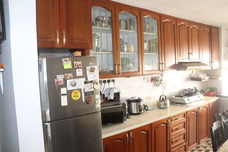 60 Telok Blangah Heights, 60 Telok Blangah Heights, 2 Bedrooms, 721 sqft, HDB Flat For Sale, by Stan Sukhwant, 500199616 - Kitchen - PropertyGuru.com.sg