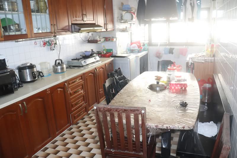 60 Telok Blangah Heights, 60 Telok Blangah Heights, 2 Bedrooms, 721 sqft, HDB Flat For Sale, by Stan Sukhwant, 500199616 - Kitchen - PropertyGuru.com.sg
