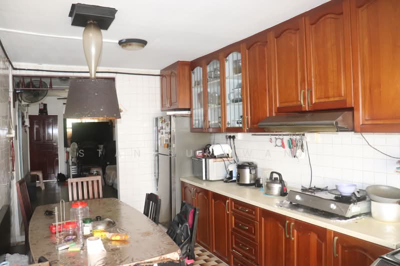 60 Telok Blangah Heights, 60 Telok Blangah Heights, 2 Bedrooms, 721 sqft, HDB Flat For Sale, by Stan Sukhwant, 500199616 - Kitchen - PropertyGuru.com.sg