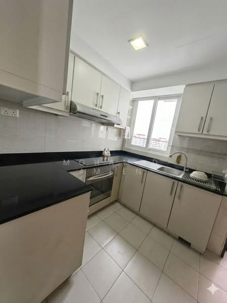 The Warren, 37 Choa Chu Kang Loop, 3 Bedrooms, 1,302 sqft, Apartment For Sale, by Mohamed Ameen, 500199622 - Kitchen - PropertyGuru.com.sg