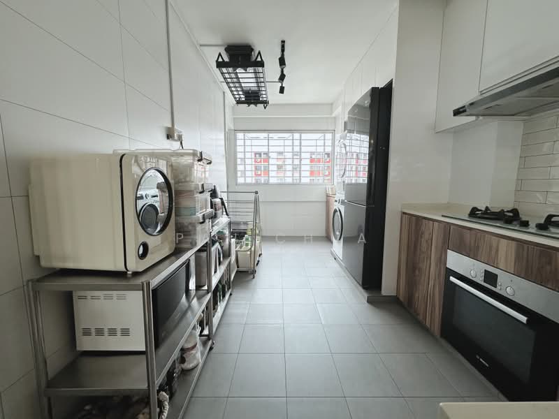 153 Bishan Street 13, 153 Bishan Street 13, 3 Bedrooms, 904 sqft, HDB Flat For Sale, by Pau Chua, 500199623 - Kitchen - PropertyGuru.com.sg