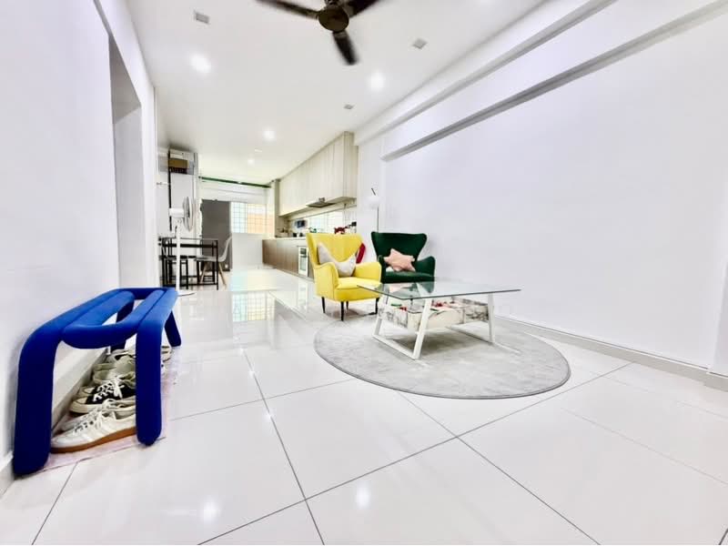 261 Serangoon Central Drive, 261 Serangoon Central Drive, 2 Bedrooms, 688 sqft, HDB Flat For Sale, by Matthew Ho, 500199625 - PropertyGuru.com.sg