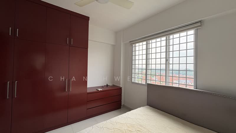 Castle Green, 481 Yio Chu Kang Road, 3 Bedrooms, 1,173 sqft, Condominium For Rent, by Chan Hwee Tze, 500199649 - Bedroom - PropertyGuru.com.sg