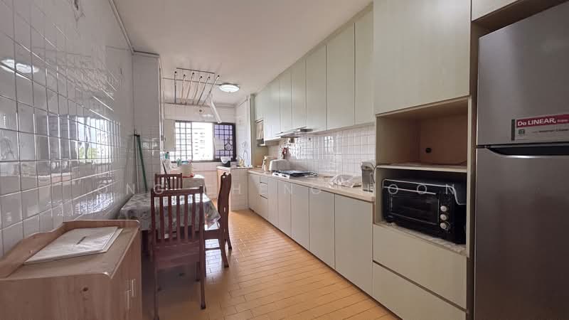 109 Tampines Street 11, 109 Tampines Street 11, 2 Bedrooms, 797 sqft, HDB Flat For Rent, by Ong Cheng Hoon, 500199658 - Kitchen - PropertyGuru.com.sg