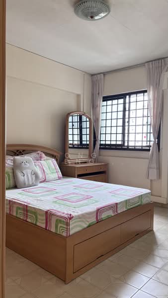 109 Tampines Street 11, 109 Tampines Street 11, 2 Bedrooms, 797 sqft, HDB Flat For Rent, by Ong Cheng Hoon, 500199658 - Bedroom - PropertyGuru.com.sg