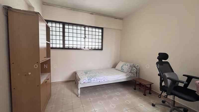 109 Tampines Street 11, 109 Tampines Street 11, 2 Bedrooms, 797 sqft, HDB Flat For Rent, by Ong Cheng Hoon, 500199658 - Bedroom - PropertyGuru.com.sg