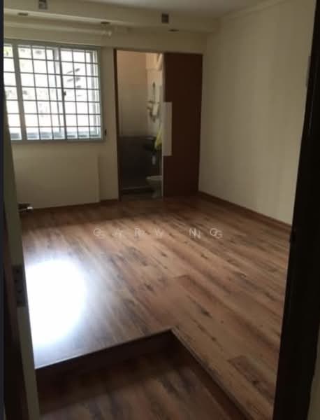 327 Bukit Batok Street 33, 327 Bukit Batok Street 33, 2 Bedrooms, 958 sqft, HDB Flat For Sale, by Gary Ng, 500199660 - Interior - PropertyGuru.com.sg
