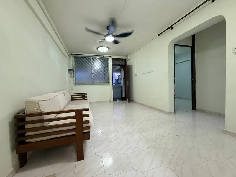 678 Hougang Avenue 8, 678 Hougang Avenue 8, 2 Bedrooms, 689 sqft, HDB Flat For Rent, by Shafi ., 500199664 - Living Room - PropertyGuru.com.sg