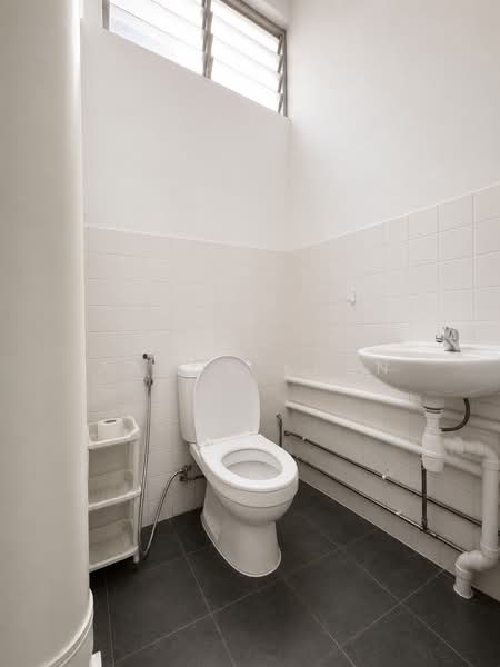 Hougang, Hougang / Punggol / Sengkang, 650 sqft, Shop / Shophouse For Rent, by Aaron Kuan, 500199665 - CommercialGuru.com.sg