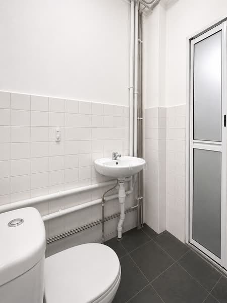 Hougang, Hougang / Punggol / Sengkang, 650 sqft, Shop / Shophouse For Rent, by Aaron Kuan, 500199665 - CommercialGuru.com.sg