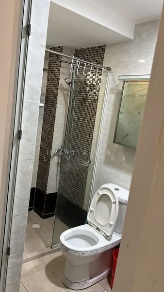 Pasir Panjang road, , Room Rental, 108 sqft, Corner Terrace For Rent, by Hajara Beevi Oak, 500199675 - Bathroom - PropertyGuru.com.sg