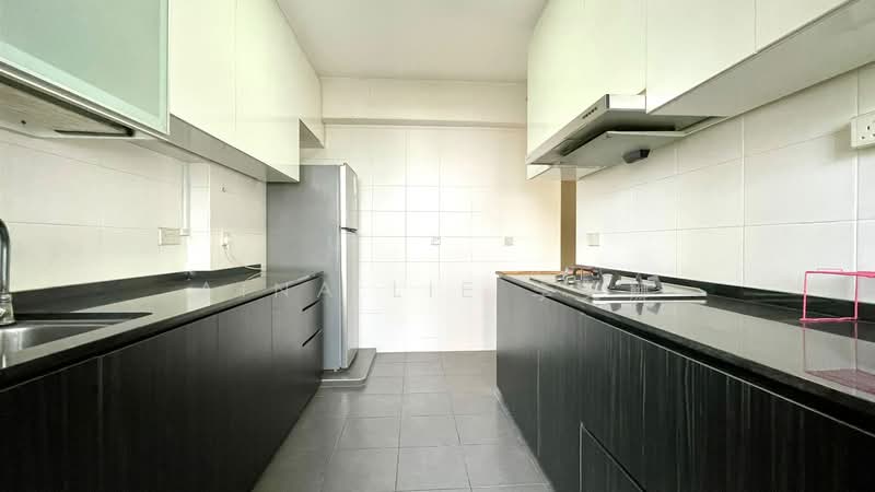 260A Punggol Way, 260A Punggol Way, 3 Bedrooms, 1,001 sqft, HDB Flat For Rent, by Aina Lie 李艾娜, 500199683 - Kitchen - PropertyGuru.com.sg
