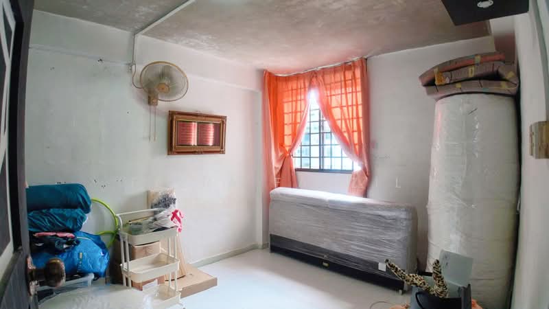 502 Bedok North Street 3, 502 Bedok North Street 3, 2 Bedrooms, 635 sqft, HDB Flat For Sale, by Fezra Fadzil, 500199686 - Bedroom - PropertyGuru.com.sg