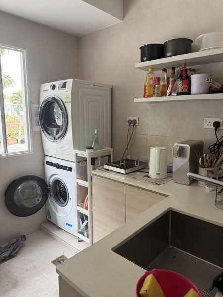 24b Hagi road, , Room Rental, 100 sqft, HDB Flat For Rent, by Zou Hui, 500199702 - Kitchen - PropertyGuru.com.sg