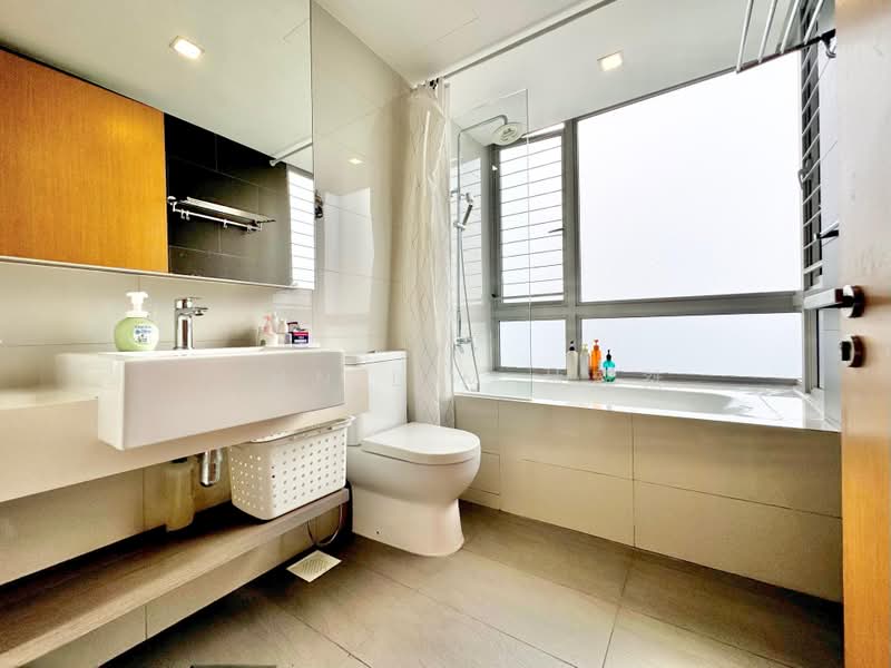 Austville Residences, 15 Sengkang East Avenue, 3 Bedrooms, 1,033 sqft, Executive Condominium For Sale, by Finn Lim 林毅桀, 500199710 - Bathroom - PropertyGuru.com.sg