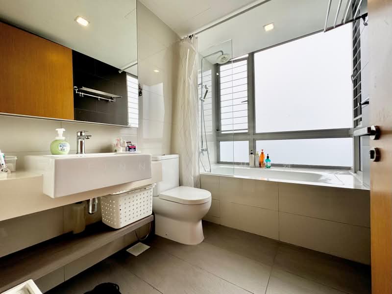 Austville Residences, 15 Sengkang East Avenue, 3 Bedrooms, 1,033 sqft, Executive Condominium For Sale, by Finn Lim 林毅桀, 500199710 - Bathroom - PropertyGuru.com.sg