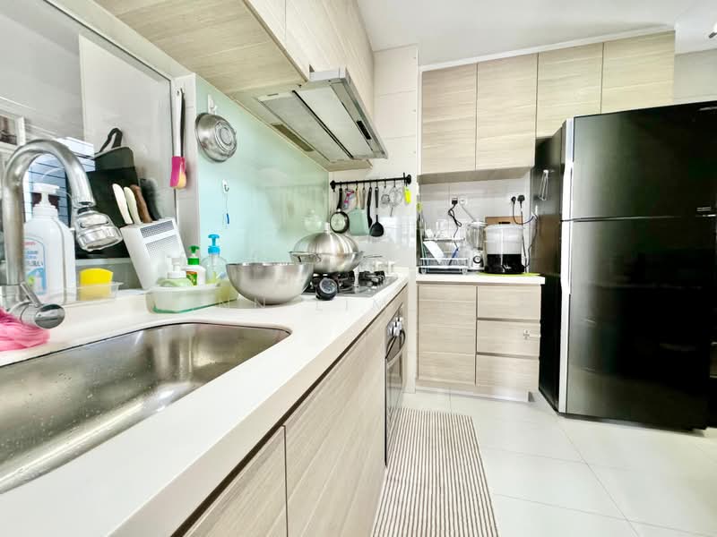 Austville Residences, 15 Sengkang East Avenue, 3 Bedrooms, 1,033 sqft, Executive Condominium For Sale, by Finn Lim 林毅桀, 500199710 - Kitchen - PropertyGuru.com.sg