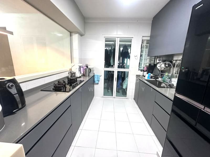 617C Punggol Drive, 617C Punggol Drive, 3 Bedrooms, 1,216 sqft, HDB Flat For Sale, by Chiew Jie Yi, 500199712 - Kitchen - PropertyGuru.com.sg