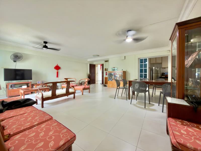 133 Rivervale Street, 133 Rivervale Street, 3 Bedrooms, 1,302 sqft, HDB Flat For Sale, by Jeffrey Ng, 500199714 - Living Room - PropertyGuru.com.sg