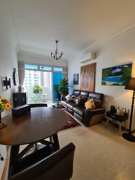 La Crystal, 160 Killiney Road, Orchard / River Valley, 3 Bedrooms, 1,076 sqft, Condominium For Sale, by Veronica Fong, 500199717 - Living Room - PropertyGuru.com.sg
