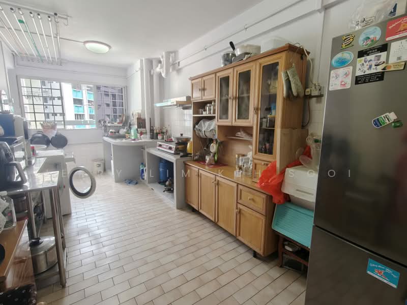 104 Woodlands Street 13, 104 Woodlands Street 13, 3 Bedrooms, 990 sqft, HDB Flat For Sale, by Jerry Lim Keh Sooi, 500199719 - Kitchen - PropertyGuru.com.sg