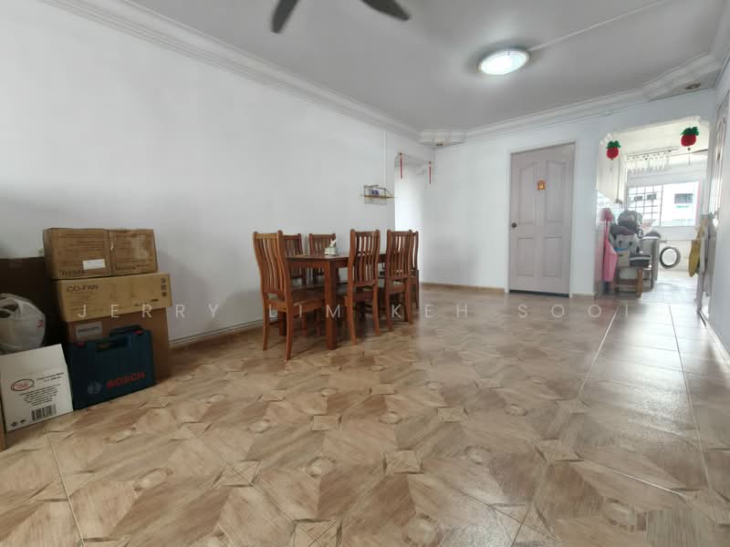 104 Woodlands Street 13, 104 Woodlands Street 13, 3 Bedrooms, 990 sqft, HDB Flat For Sale, by Jerry Lim Keh Sooi, 500199719 - Dining Room - PropertyGuru.com.sg