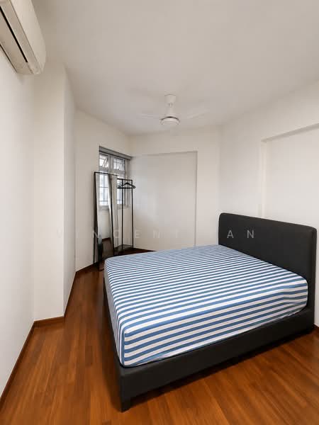 384 Bukit Batok West Avenue 5, 384 Bukit Batok West Avenue 5, 3 Bedrooms, 969 sqft, HDB Flat For Sale, by Vincent Tan, 500199720 - Bedroom - PropertyGuru.com.sg