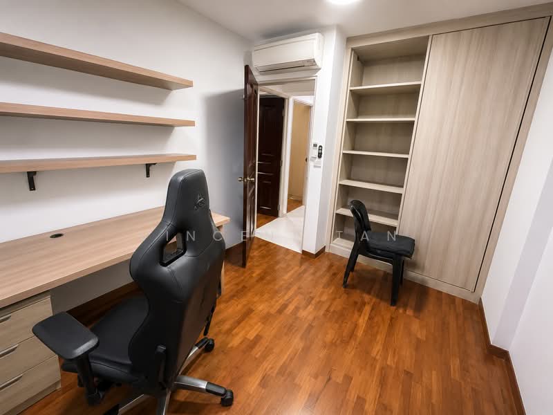 384 Bukit Batok West Avenue 5, 384 Bukit Batok West Avenue 5, 3 Bedrooms, 969 sqft, HDB Flat For Sale, by Vincent Tan, 500199720 - Study - PropertyGuru.com.sg
