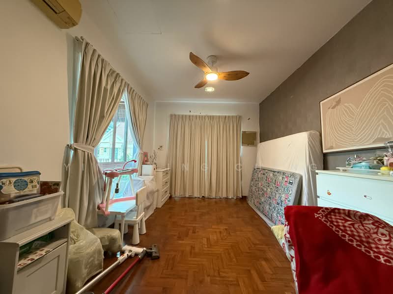 Renovated 2.5 storey Freehold Move-in Terrace, Jalan Pergam/Jalan Pelatok/Meragi Road, 5 Bedrooms, 3,500 sqft, Terraced House For Sale, by Ying Ying Cheng, 500199727 - Bedroom - PropertyGuru.com.sg