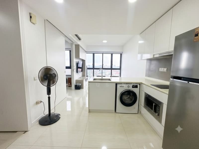Sky Vue, Bishan Street 14, 1 Bedroom, 484 sqft, Condominium For Sale, by Marcus Ng, 500199736 - Kitchen And Living Room - PropertyGuru.com.sg
