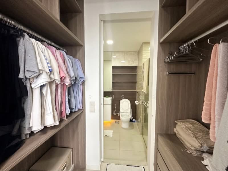 Sky Vue, Bishan Street 14, 1 Bedroom, 484 sqft, Condominium For Sale, by Marcus Ng, 500199736 - Walk-In Wardrobe - PropertyGuru.com.sg