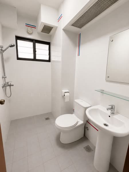 28B Dover Crescent, 28B Dover Crescent, 3 Bedrooms, 1,022 sqft, HDB Flat For Sale, by Billy Goh, 500199752 - Bathroom - PropertyGuru.com.sg