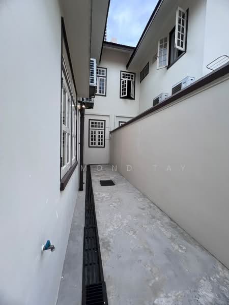 Unit near Boon Keng MRT, , 3 Bedrooms, 2,424 sqft, Terraced House For Rent, by Raymond Tay, 500199753 - Exterior - PropertyGuru.com.sg