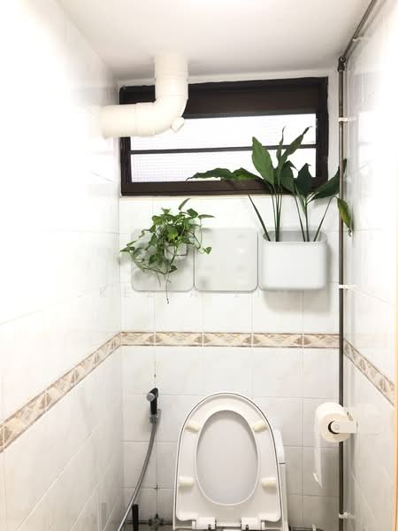 5 Ghim Moh Road, 5 Ghim Moh Road, Room Rental, 150 sqft, HDB Flat For Rent, by Kezia Lim, 500199763 - Bathroom - PropertyGuru.com.sg