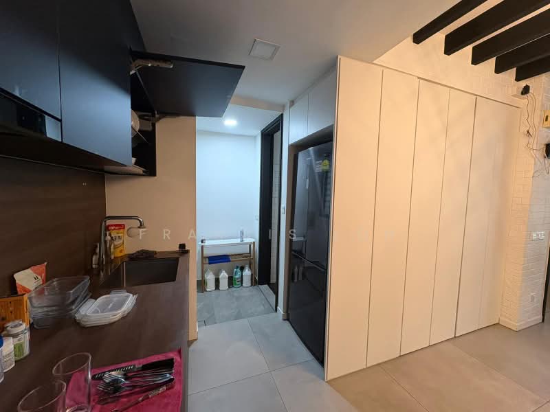 Ferraria Park Condo, 8 Flora Drive, 1 Bedroom, 721 sqft, Condominium For Rent, by Francis Loh, 500199771 - Kitchen - PropertyGuru.com.sg
