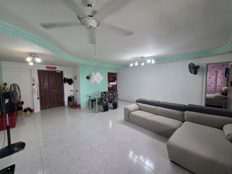 295A Compassvale Crescent, 295A Compassvale Crescent, 3 Bedrooms, 1,184 sqft, HDB Flat For Sale, by Dennis Mah, 500199773 - Living Room - PropertyGuru.com.sg