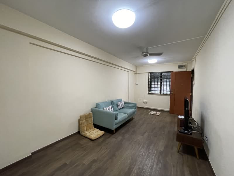 221 Serangoon Avenue 4, 221 Serangoon Avenue 4, 2 Bedrooms, 721 sqft, HDB Flat For Sale, by ZAC NG, 500199774 - Living Room - PropertyGuru.com.sg