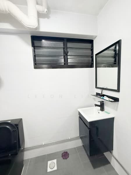 605 Yishun Street 61, 605 Yishun Street 61, 3 Bedrooms, 980 sqft, HDB Flat For Rent, by Leeon Ling, 500199776 - Bathroom - PropertyGuru.com.sg
