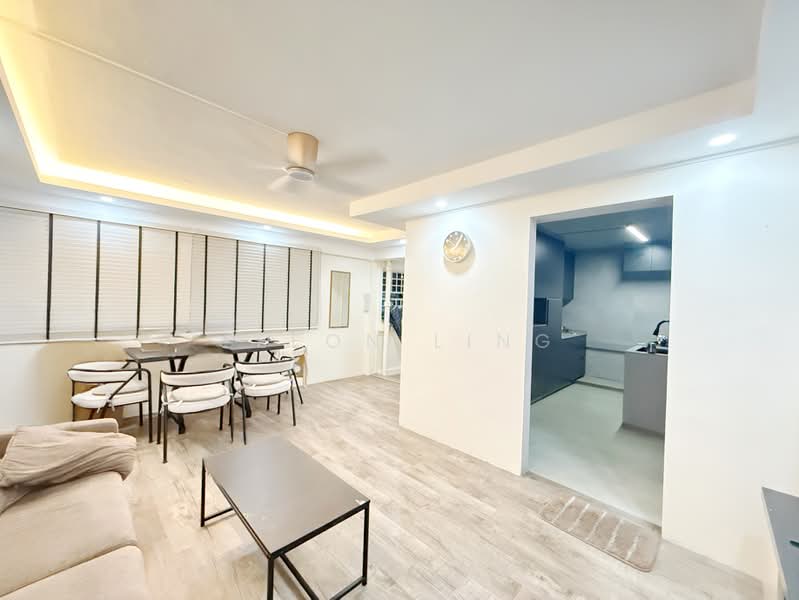 605 Yishun Street 61, 605 Yishun Street 61, 3 Bedrooms, 980 sqft, HDB Flat For Rent, by Leeon Ling, 500199776 - Living Room - PropertyGuru.com.sg